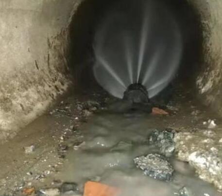 色达市政管道清淤