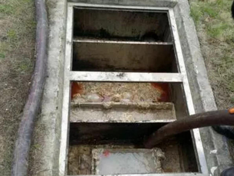 色达隔油池清理